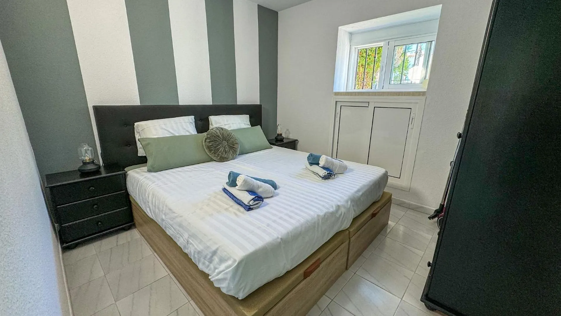 Casita Helena Daire Torrox İspanya